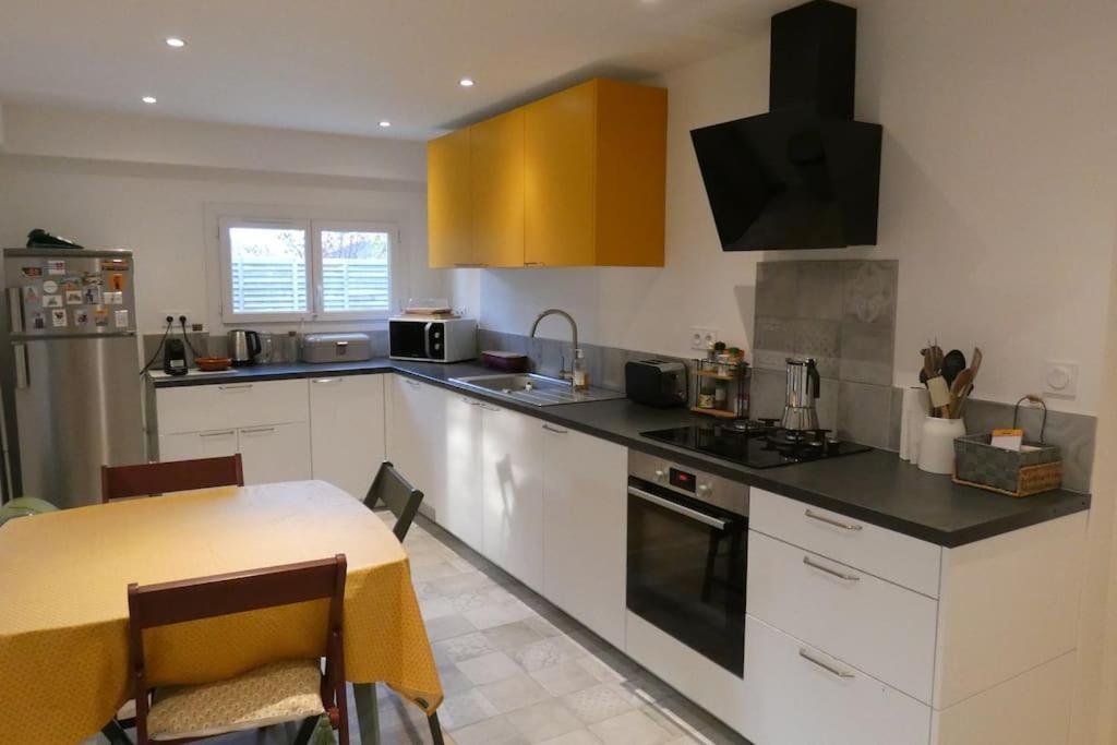 Le 62 Appartement Gémenos Buitenkant foto